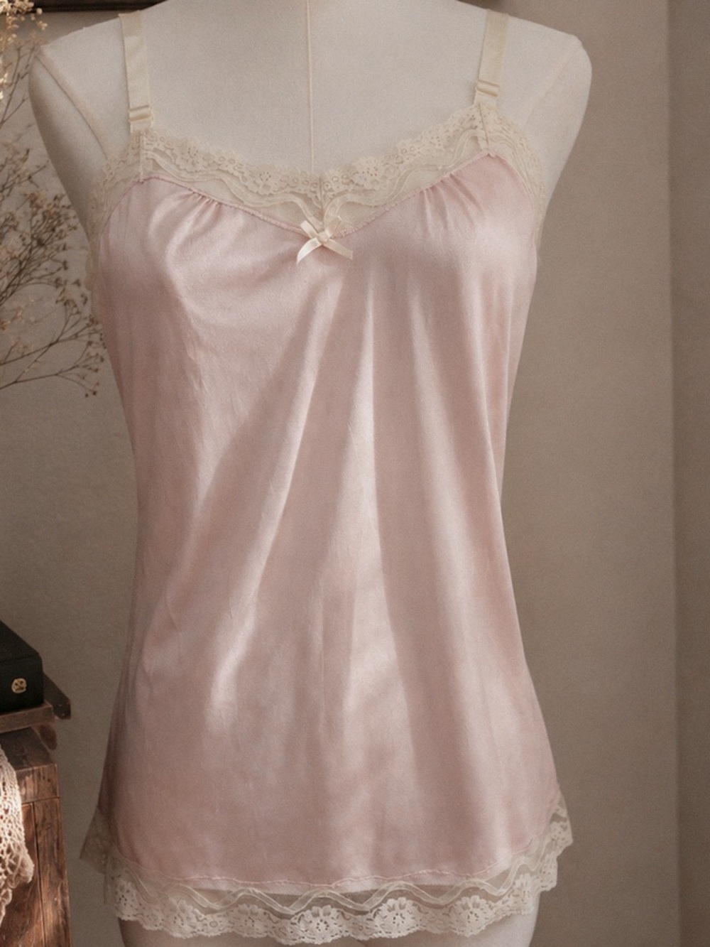 Vintage Peach Satin Lace Lingerie Camisole - UndercoverWear Top S